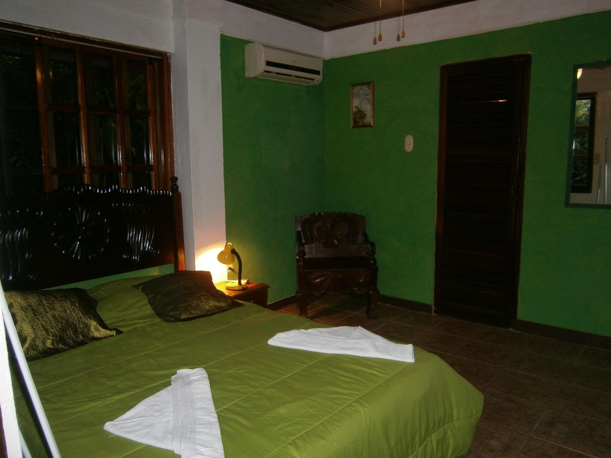 Hotel La Colina Manuel Antonio Esterno foto