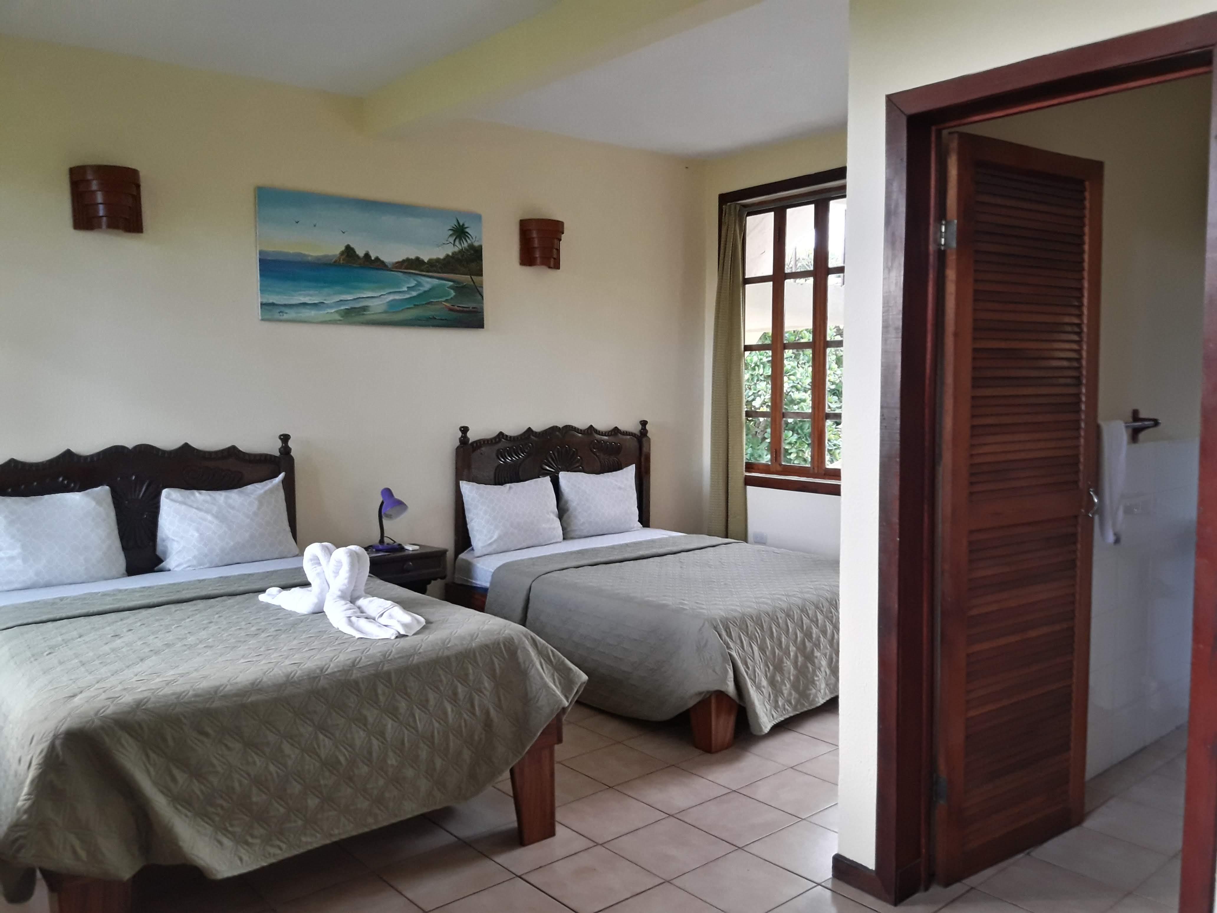 Hotel La Colina Manuel Antonio Esterno foto