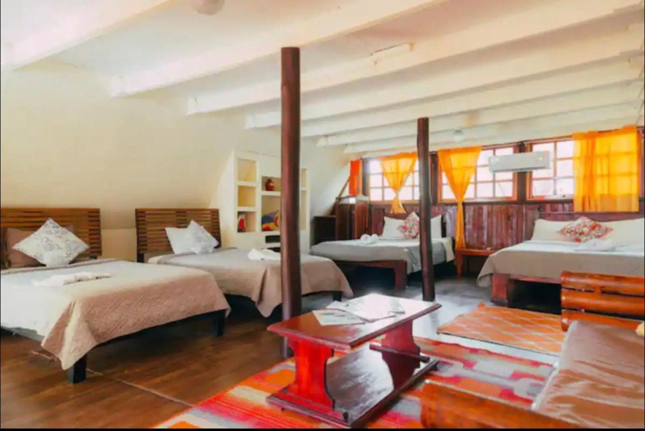 Hotel La Colina Manuel Antonio Esterno foto