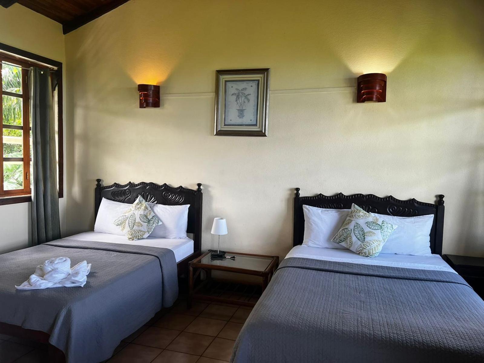 Hotel La Colina Manuel Antonio Esterno foto