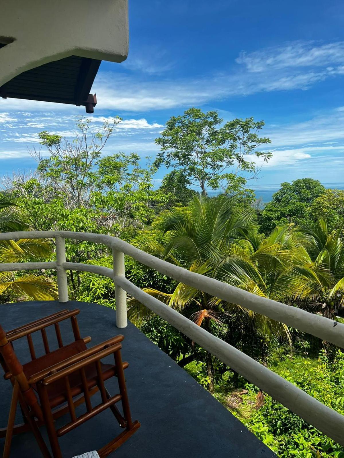 Hotel La Colina Manuel Antonio Esterno foto