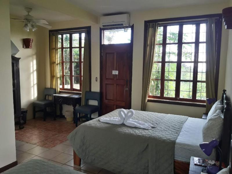 Hotel La Colina Manuel Antonio Camera foto